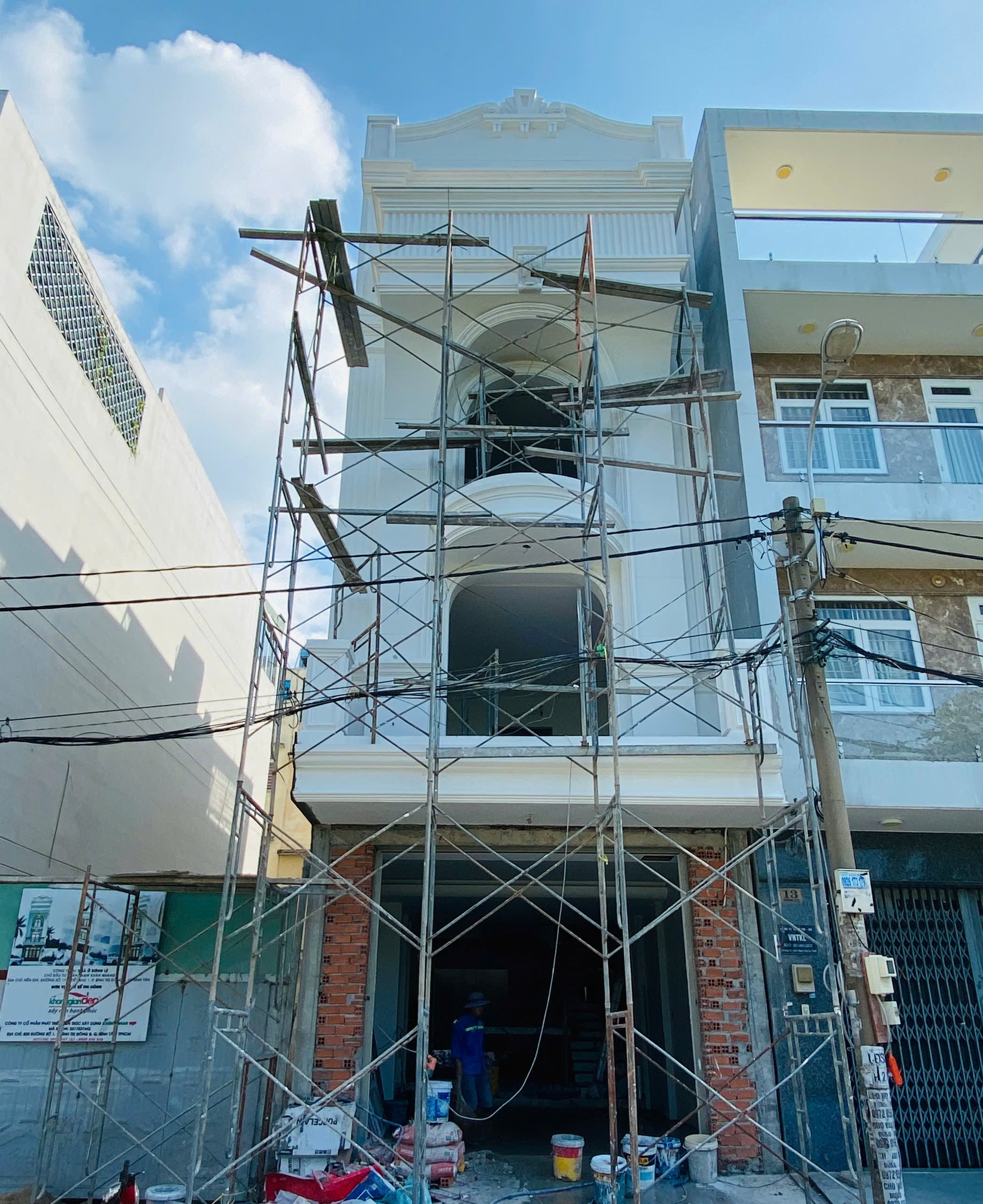 z6145455445359_d8a8be98be73c032f09d8c2b1fc5f1a1